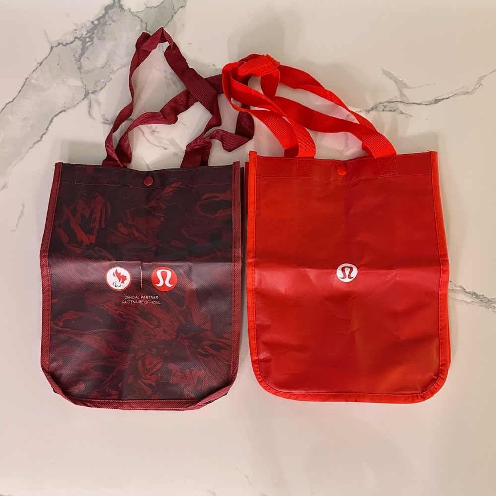 Lululemon reusable bags (2 small bags)